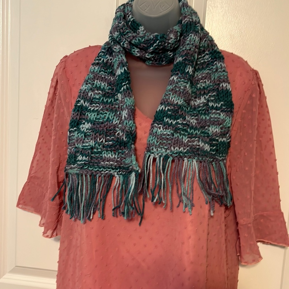 2 for $30 🤎🆕 hand-knitted purple/blue multi scarf with fringe